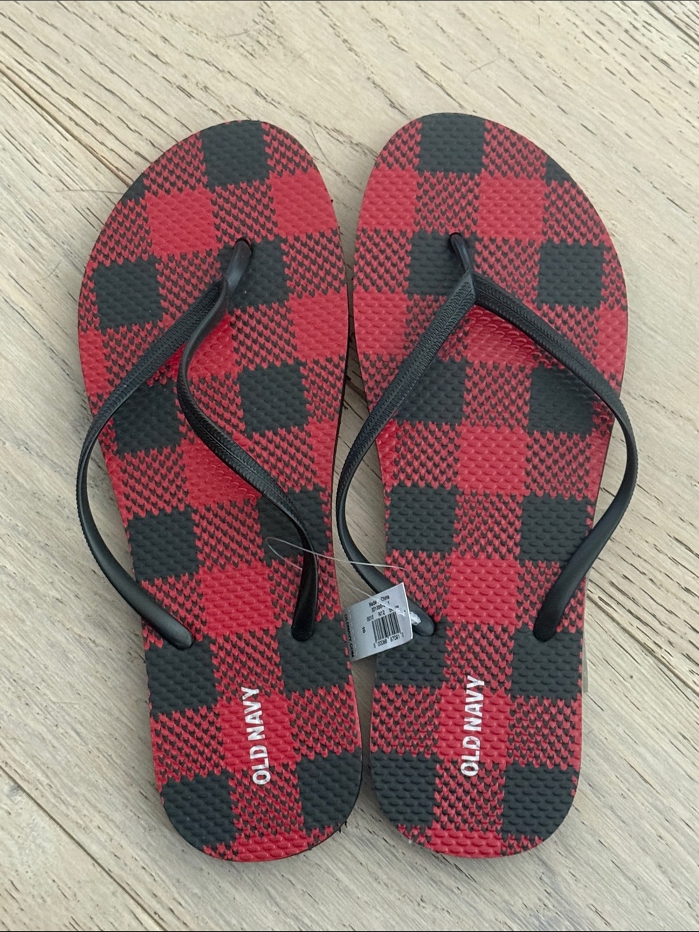 Old Navy Red and Black Plaid Flip Flops - women’s size 10